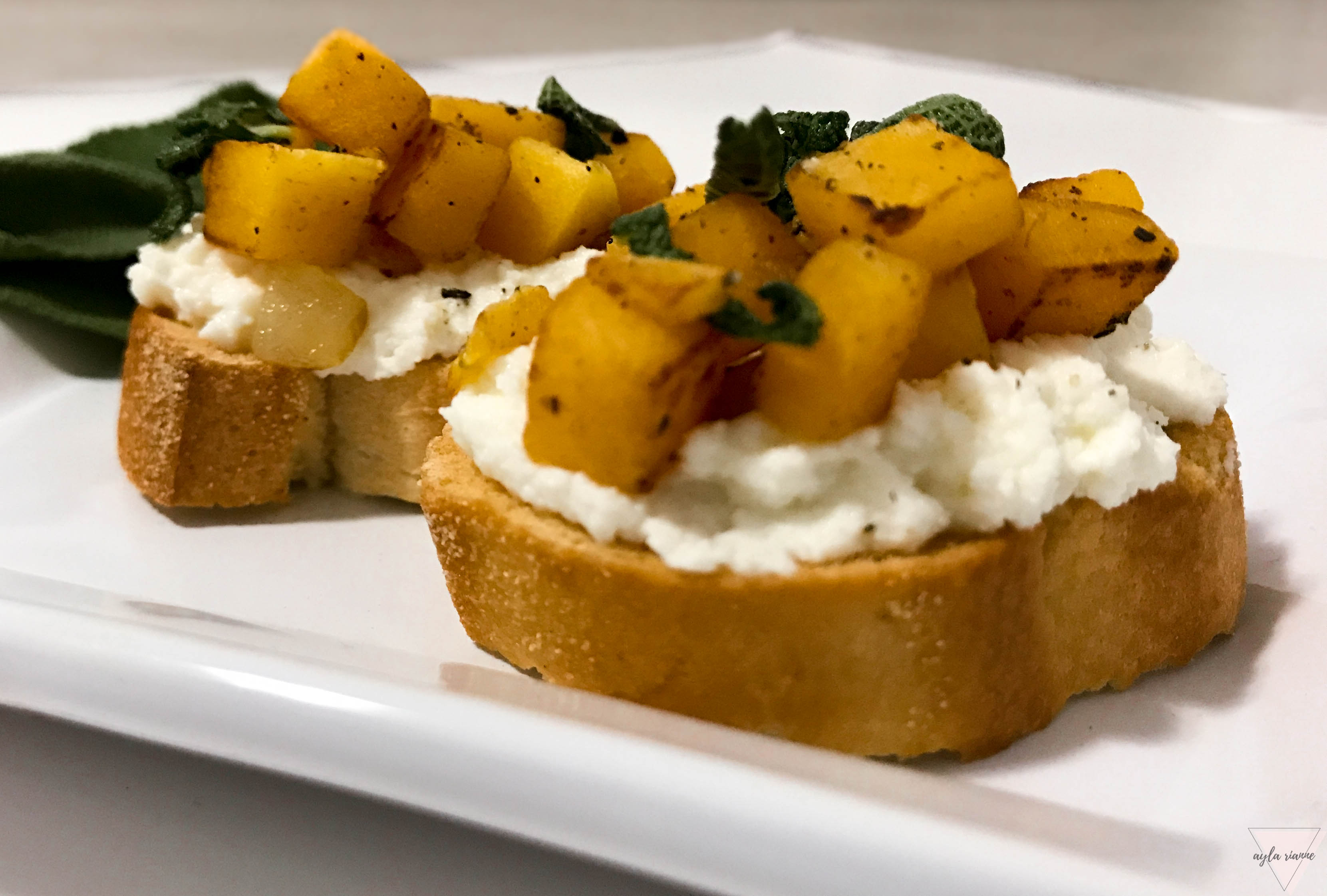 Butternut Squash Ricotta Toast #aylarianne #vegan #butternutsquash #ricottatoast