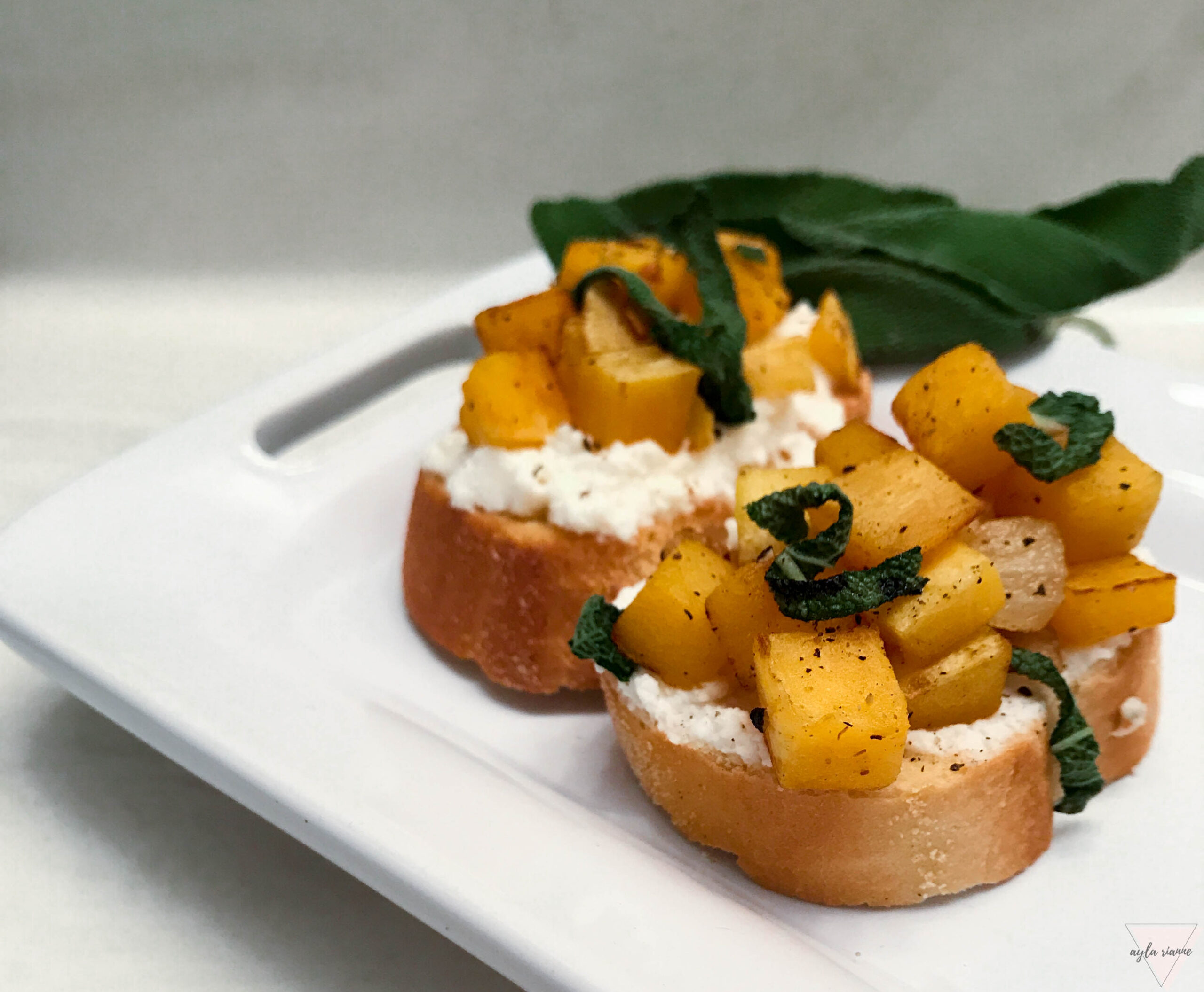 Butternut Squash Ricotta Toast #aylarianne #vegan #ricottatoast #butternutsquash