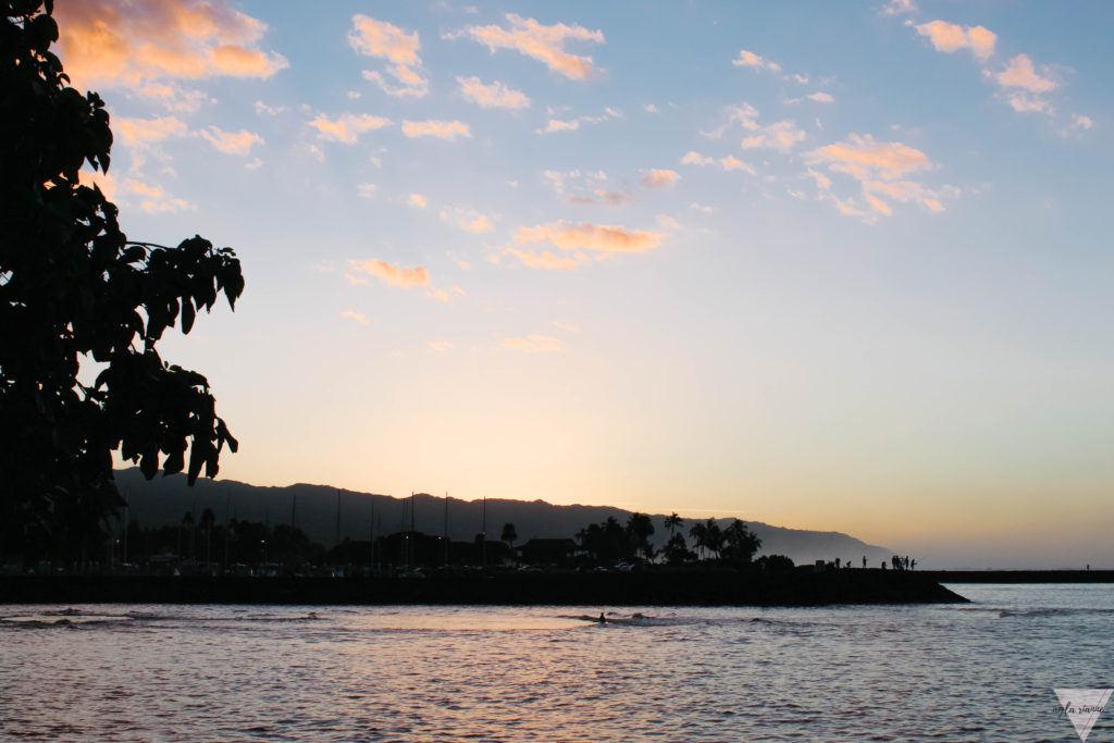 Watching the sunset in Haleiwa #haleiwa #traveloahu #northshoreoahu