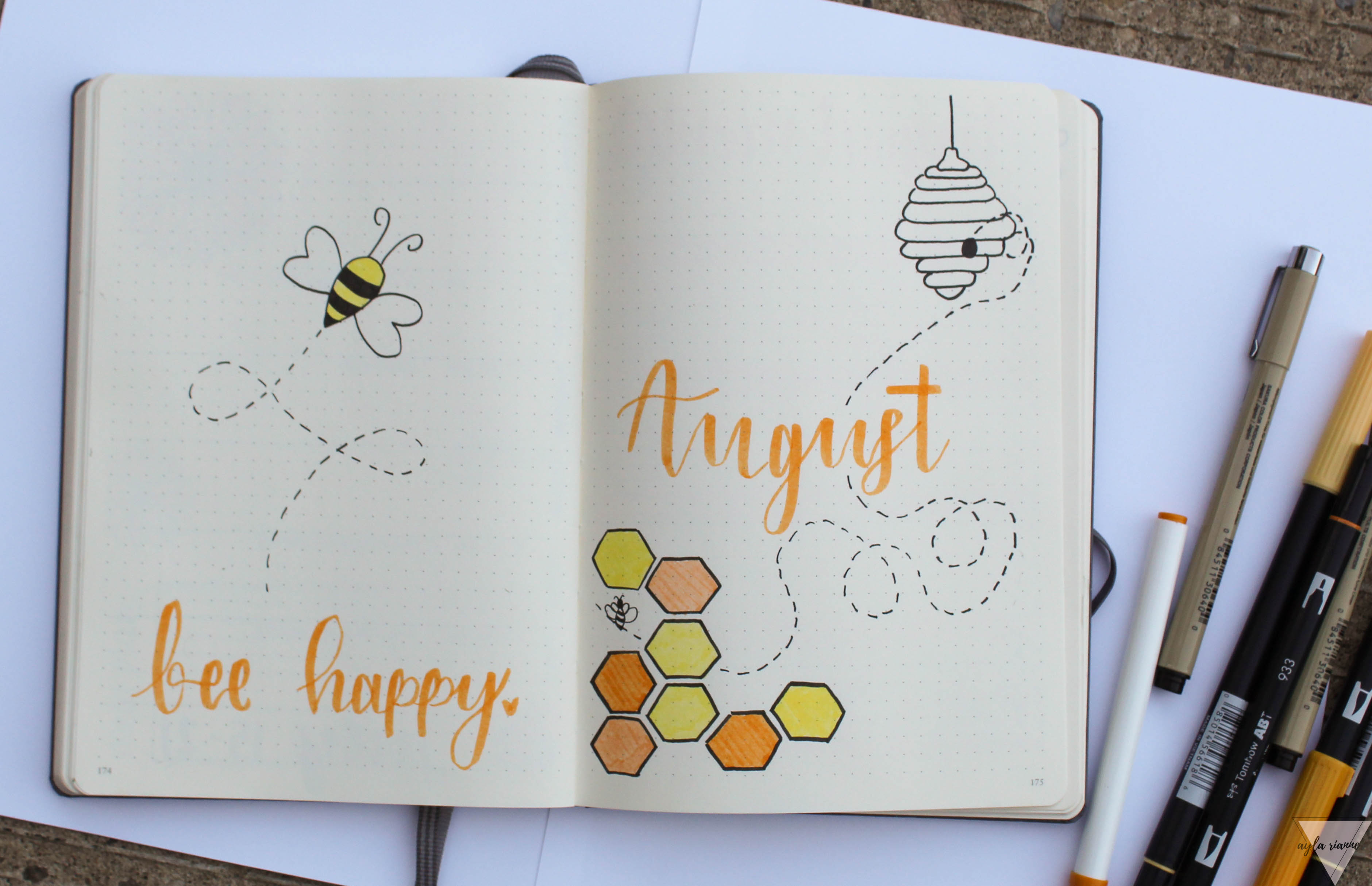 Bumbleebee bullet journal theme title page