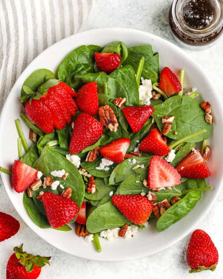 plated Strawberry Spinach Salad Recipe