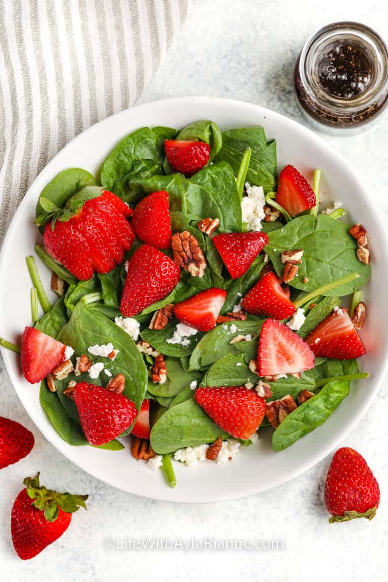plated Strawberry Spinach Salad Recipe