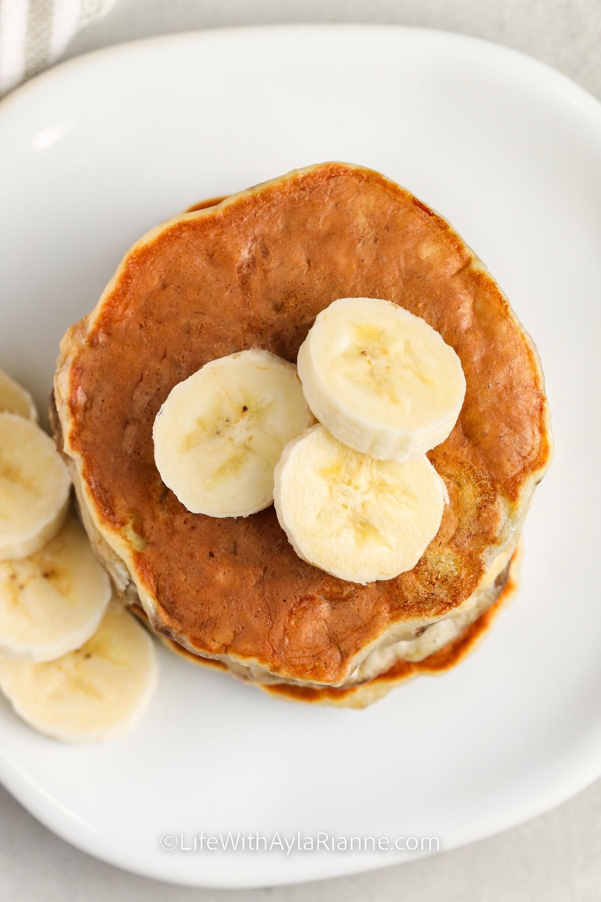 3 Ingredient Banana Pancakes - Life With Ayla Rianne