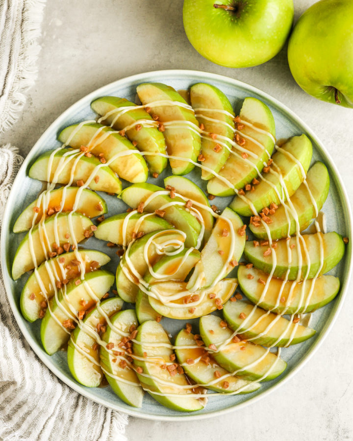 Apple Nachos with skor bits