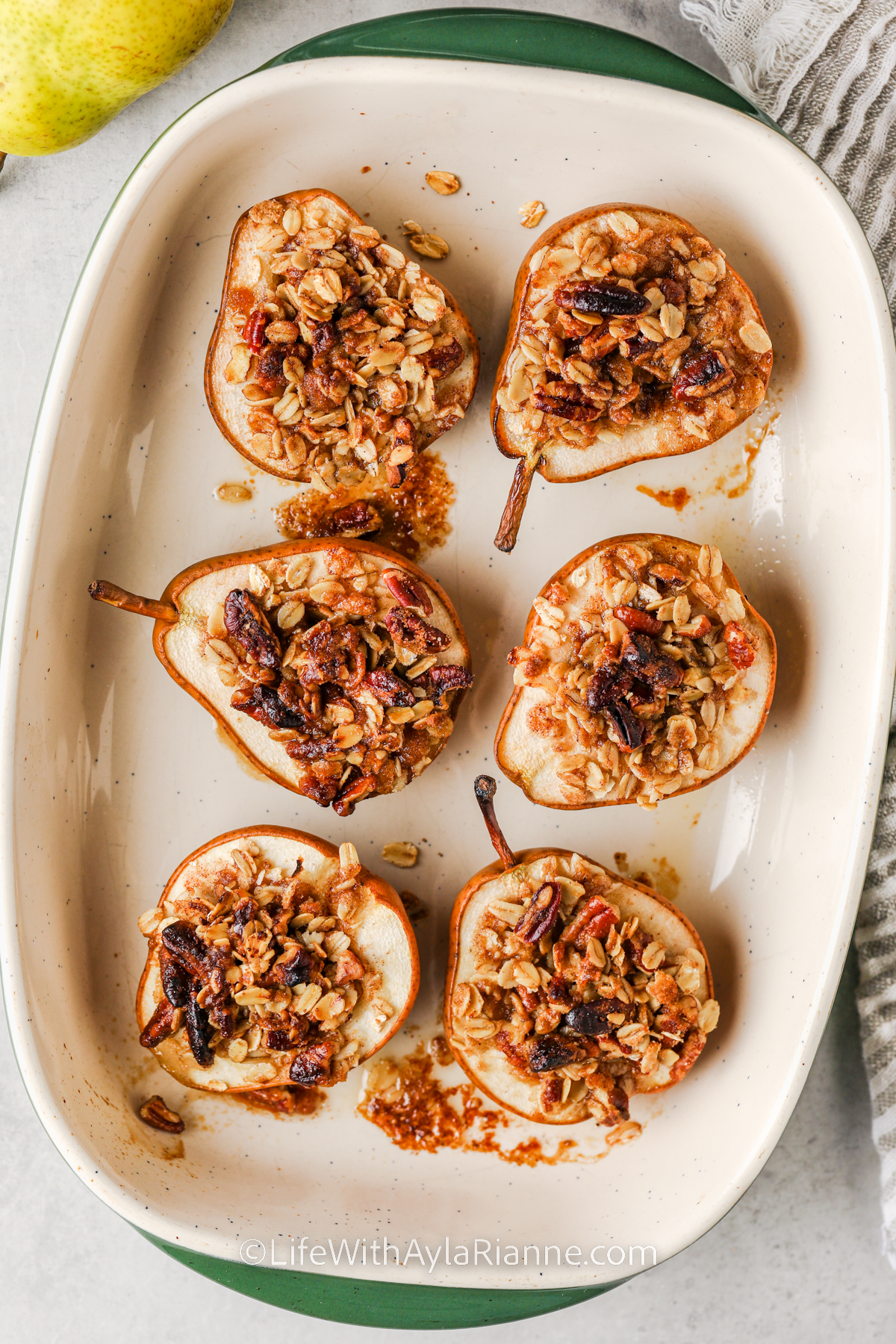 Baked pears in a baking dish
