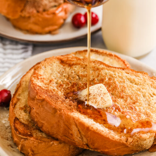 https://aylarianne.com/wp-content/uploads/2023/11/Eggnog-French-Toast-LAR-6-500x500.jpg