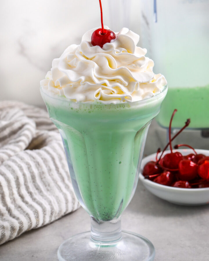 a glass of shamrock shake milkshake