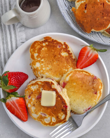 plated Strawberry Pancakes