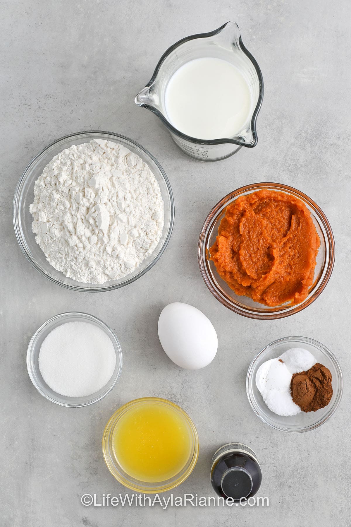 Fluffy Pumpkin Pancakes ingredients